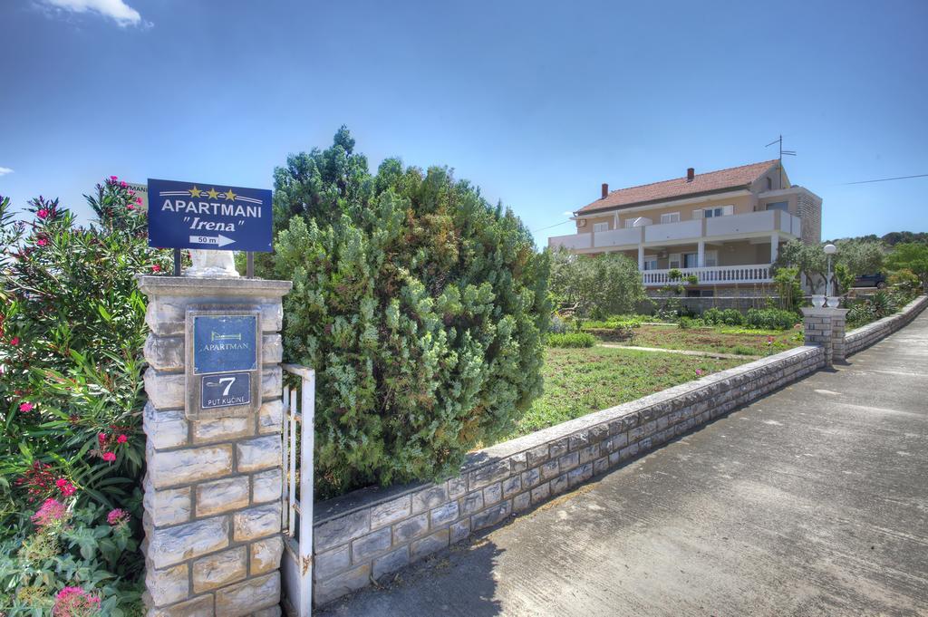 Apartments Irena Jezera Ruang foto